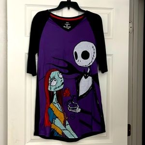 JUNIORS NIGHTGOWN “THE NIGHTMARE BEFORE CHRISTMAS” SIZE MEDIUM